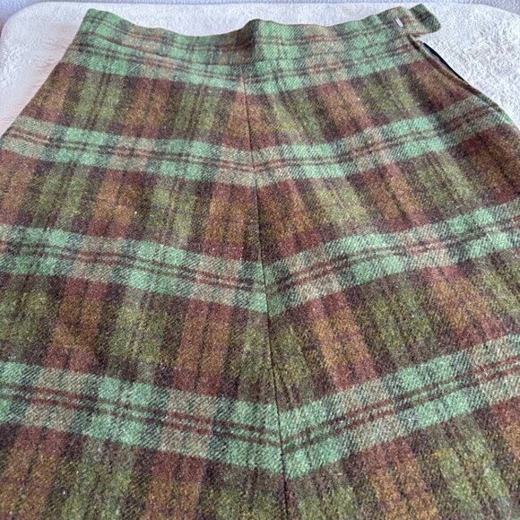 1950s-1970s Green Brown Wool Plaid Flare Skirt 28 Waist - Picture 8 of 11